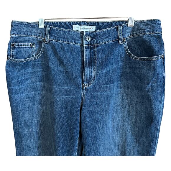 Chico's Platinum Denim Ultimate Fit Barely Flare Jeans Sz Chico 3 16 / 18 / XL - Picture 3 of 7